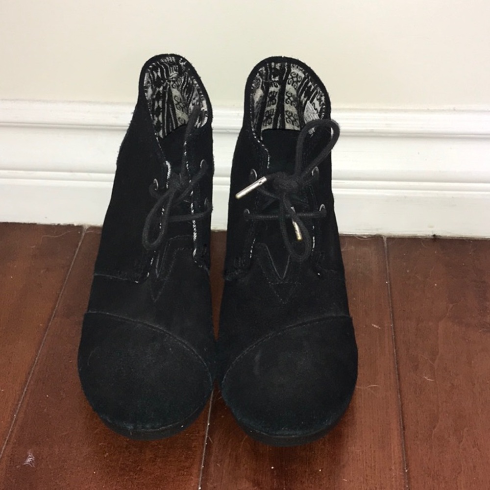 Wedged black booties